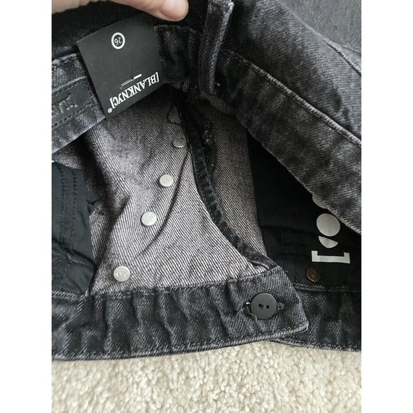 Blank NYC Shorts Denim Women Size 26 Black EBC - Picture 14 of 16